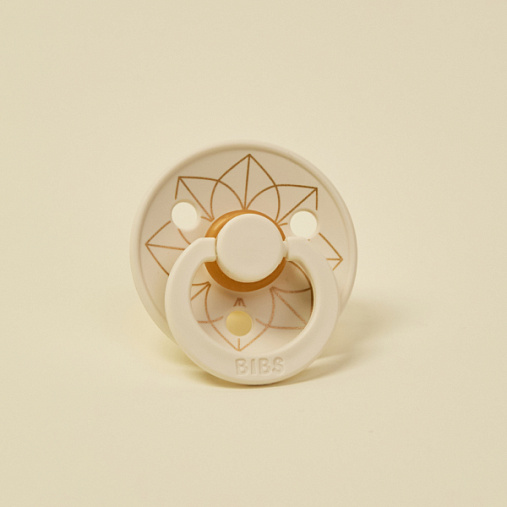 Пустышка латексная BIBS Colour - Noor - Ivory/Gold, 6+ мес.