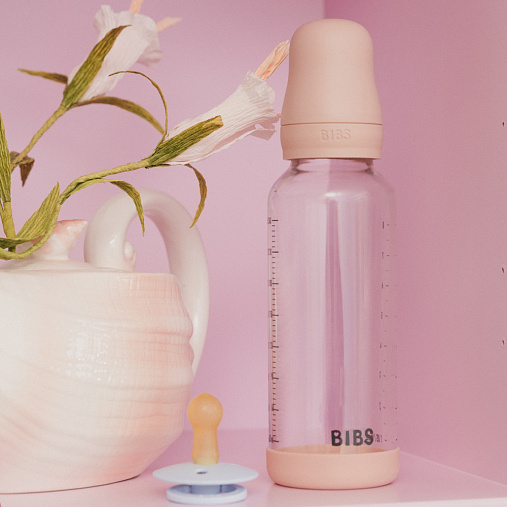Стеклянная бутылочка для кормления с латексной соской, средний поток BIBS - Blush, 240 мл